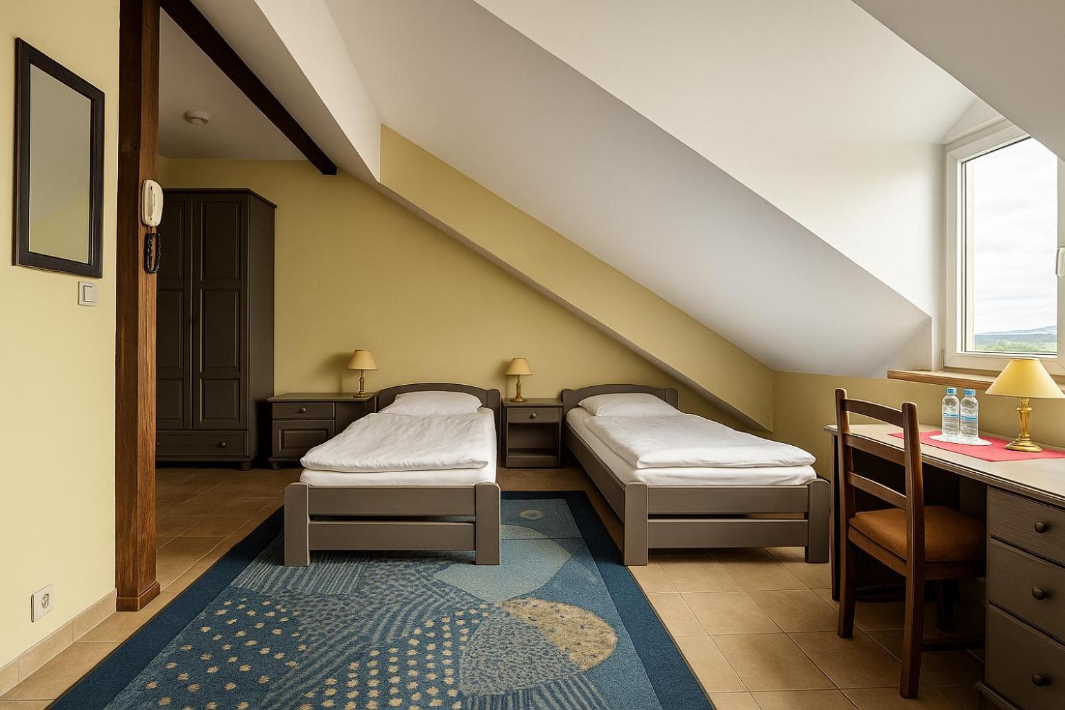 Hotel Metro Kłodzko Esterno foto